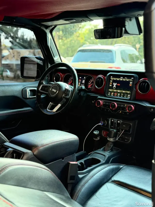 Jeep Wrangler 2020 · 3.6 AT