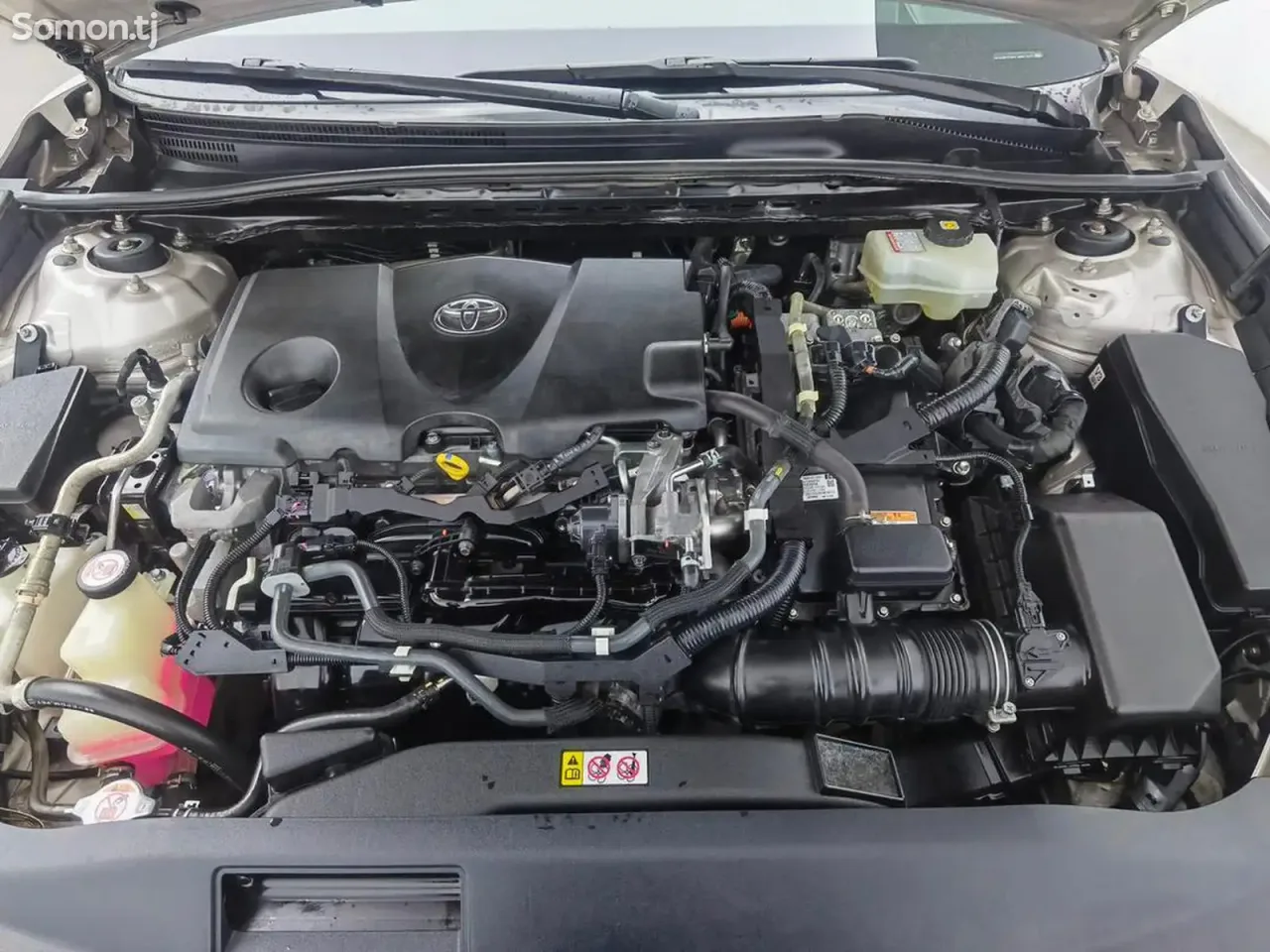 Toyota Camry 2019 · 2.5 AT