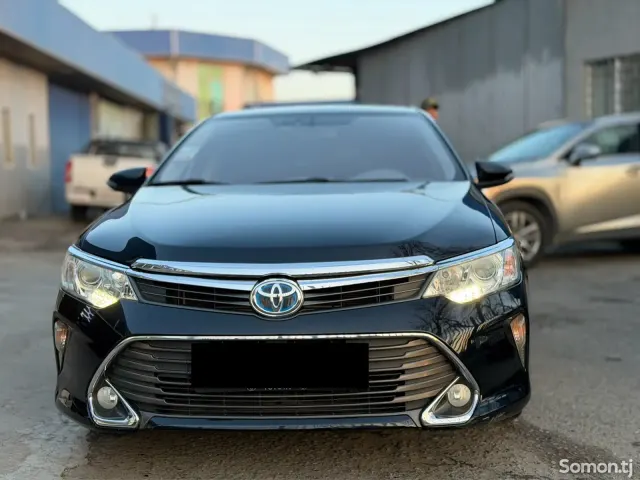 Toyota Camry 2015 · 2.5 AT