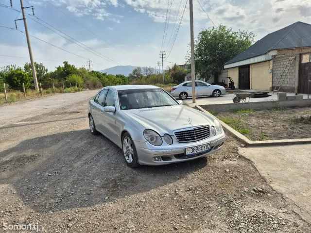 Mercedes-Benz E class 2002 · 2.4 AT