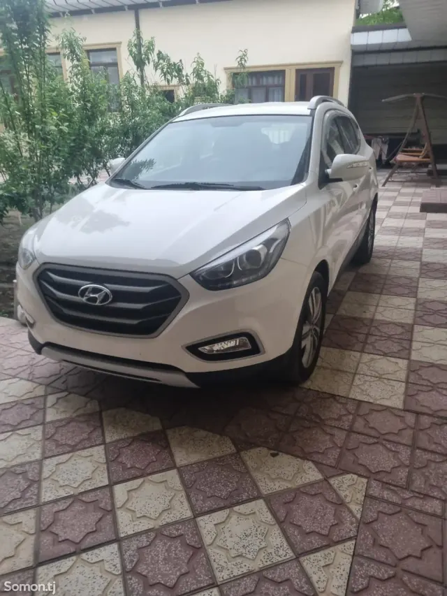 Hyundai Tucson 2014 · 2.0 AT