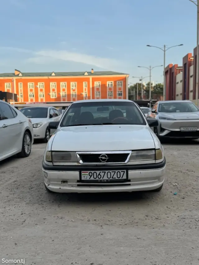 Opel Vectra A 1995 · 1.8 MT