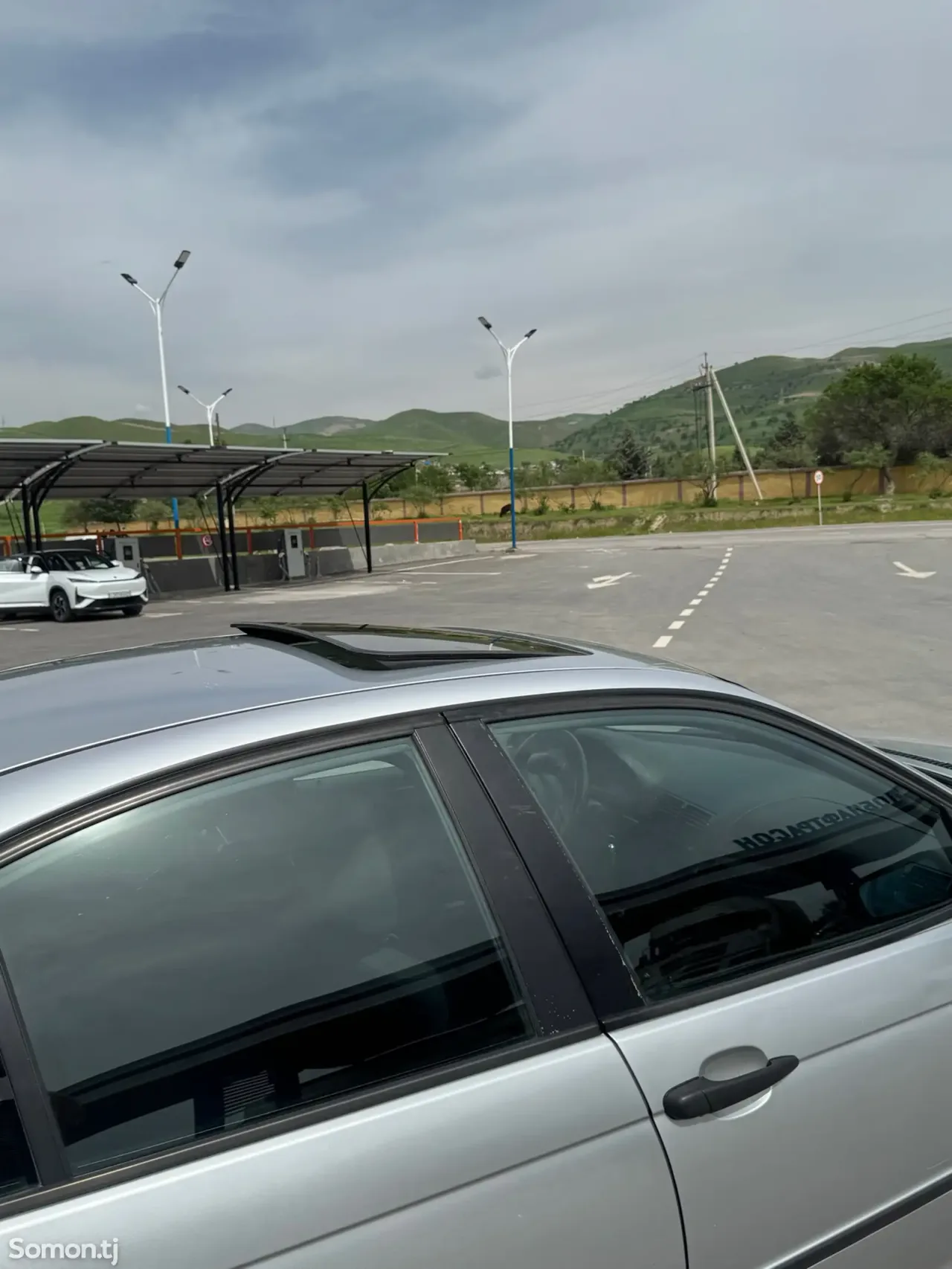 BMW 3 series 2000 · 1.8 MT