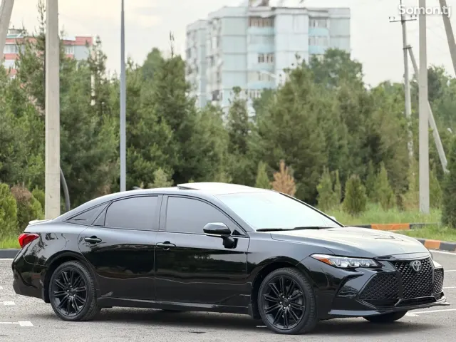Toyota Avalon 2022 · 2.5 AT