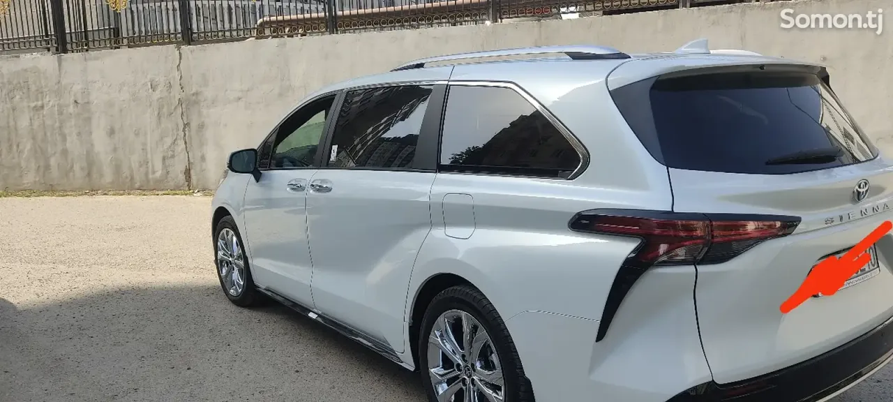 Toyota Sienna 2024 · 2.5 AT