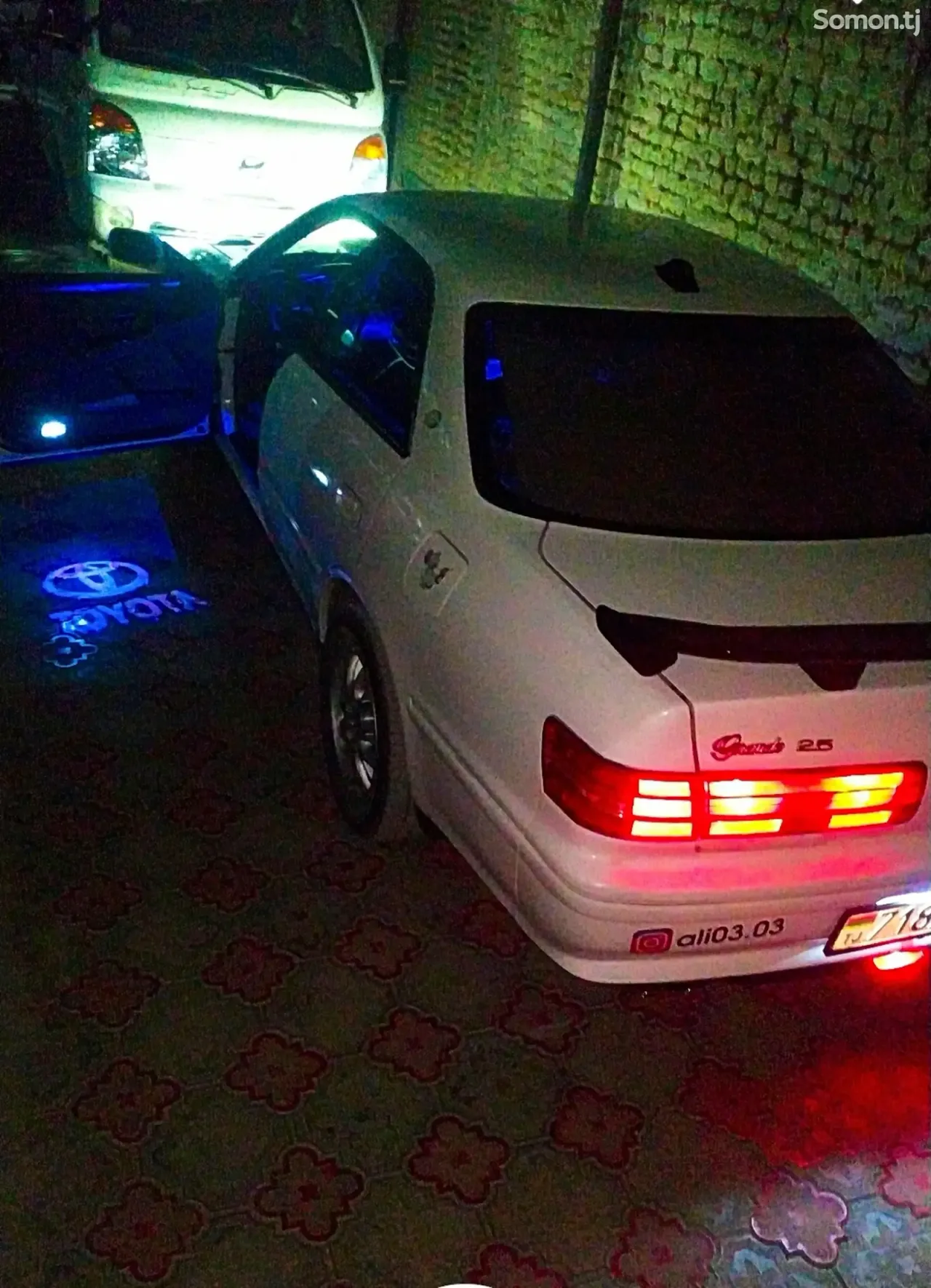 Toyota Mark II 1998 · 2.5 AT