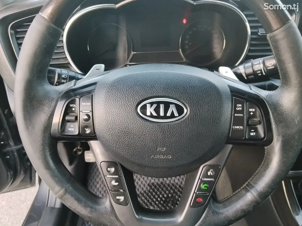 Kia K5 2011 · 2.0 AT