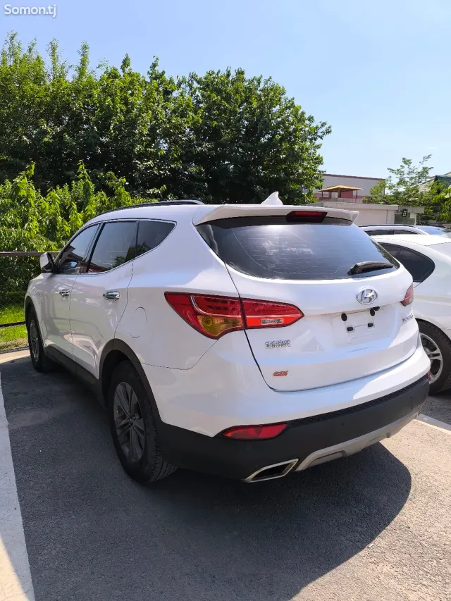 Hyundai Santa Fe 2014 · 2.4 AT