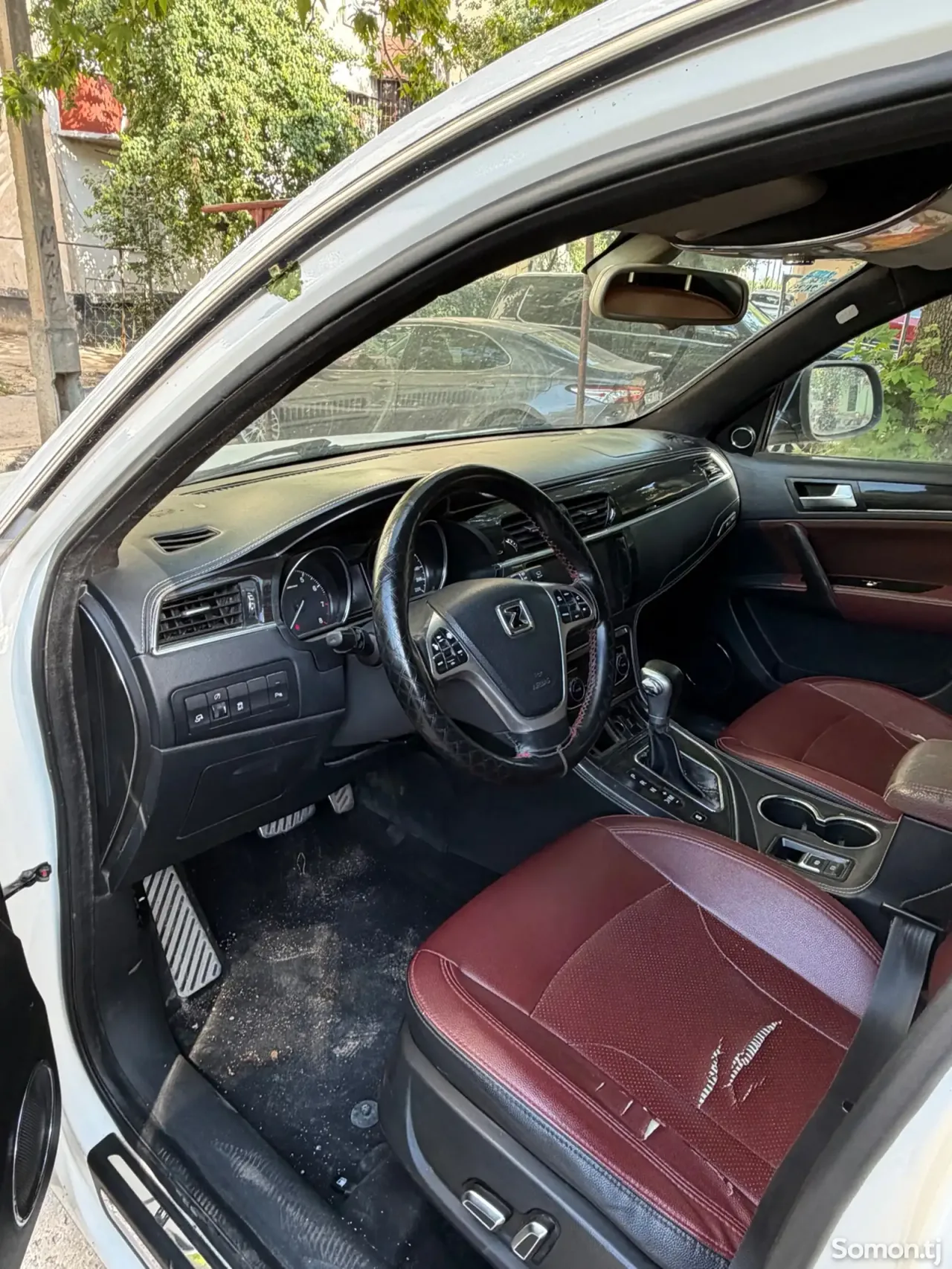 Zotye SR7 2016 · 1.6 AT
