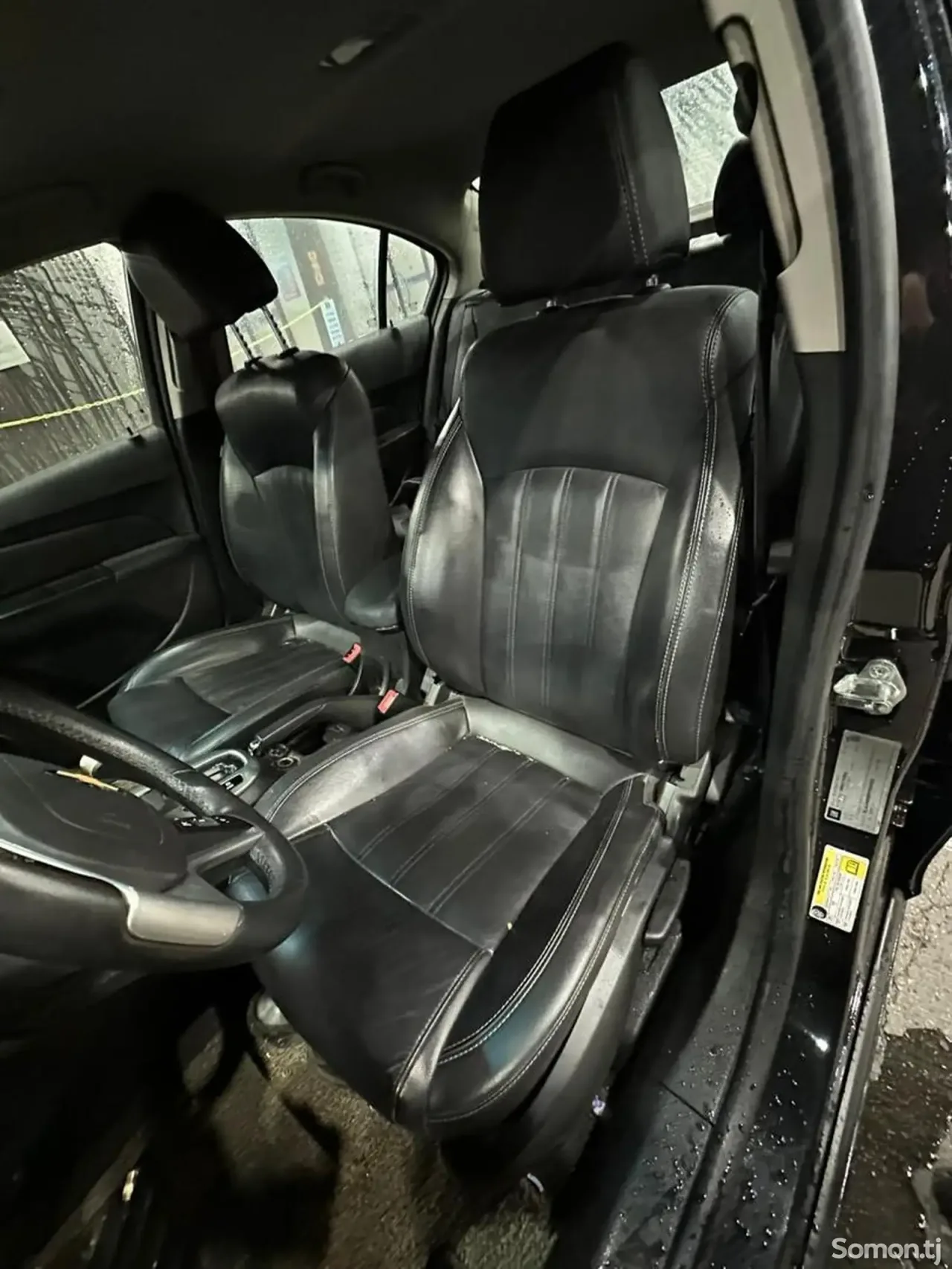 Chevrolet Cruze 2015 · 1.4 AT