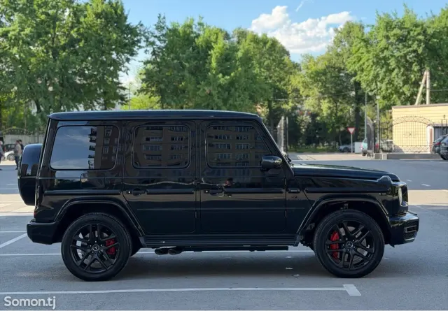 Mercedes-Benz G class 2024 · 6.3 AT
