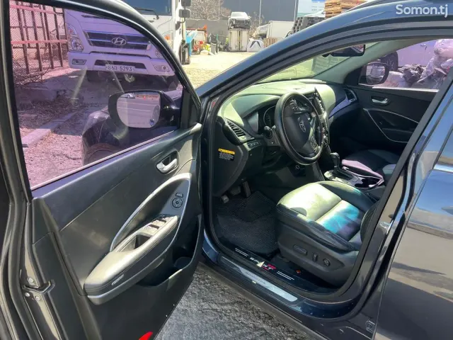 Hyundai Santa Fe 2014 · 2.2 AT