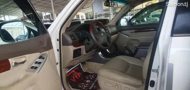 Toyota Land Cruiser Prado 2009 · 4.0 AT