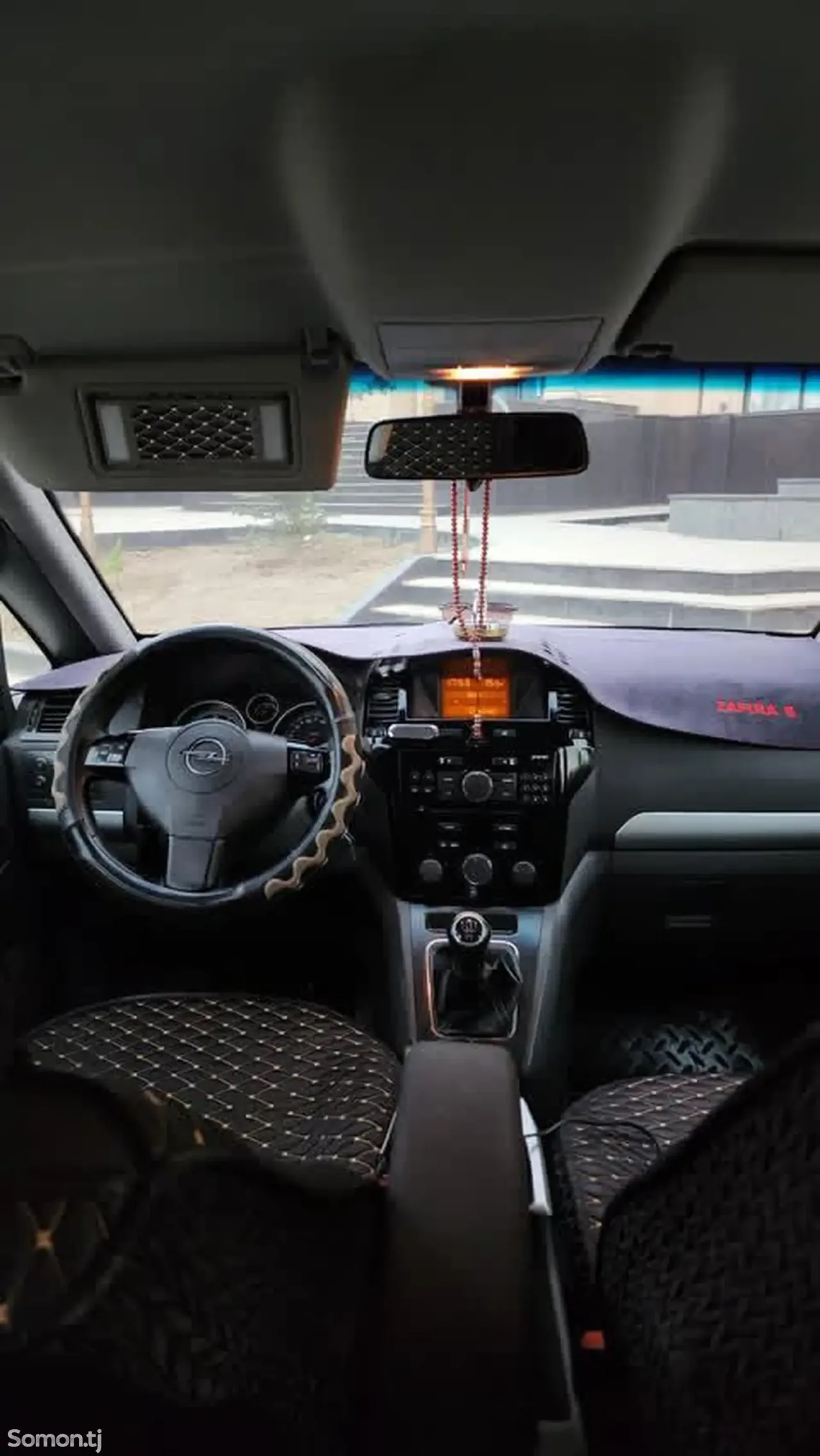 Opel Zafira 2009 · 1.8 MT