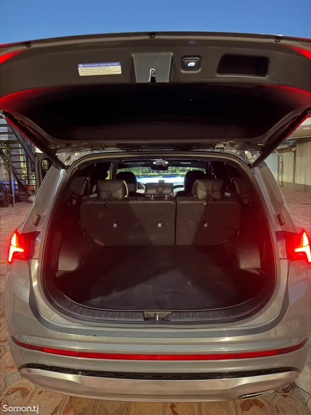 Hyundai Santa Fe 2022 · 2.5 AT