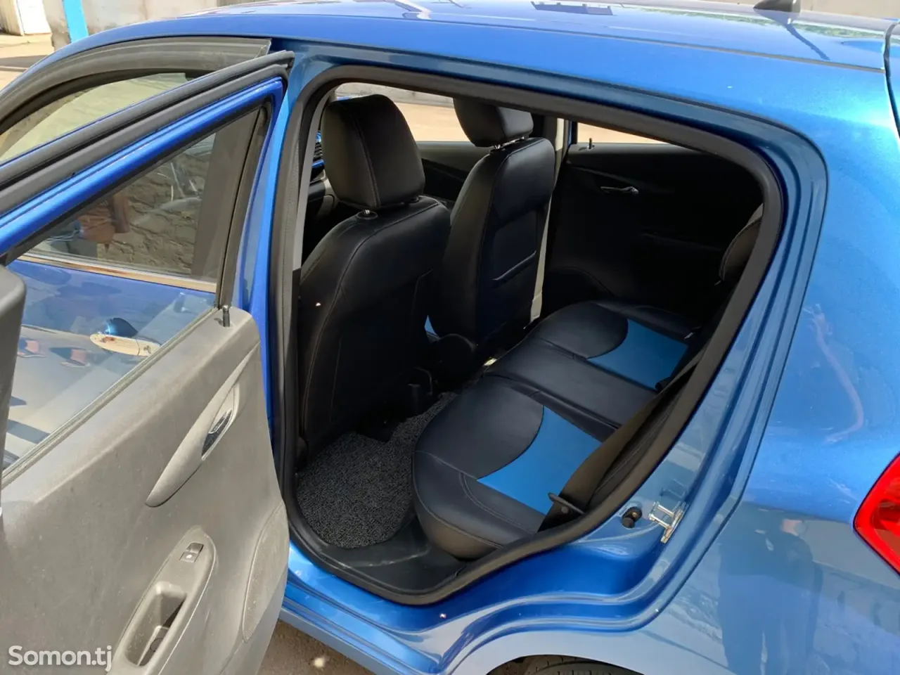 Chevrolet Spark 2016 · 1.0 AT