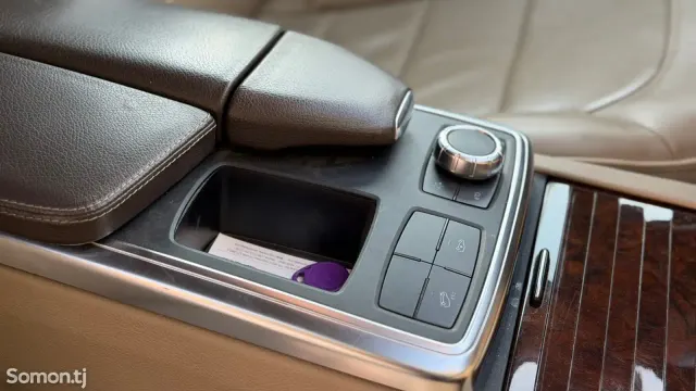 Mercedes-Benz GL class 2014 · 3.5 AT