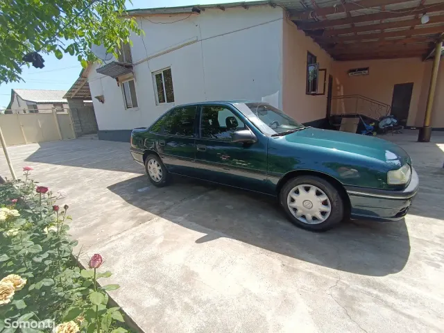 Opel Vectra A 1995 · 1.8 MT