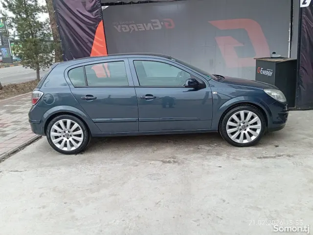 Opel Astra H 2007 · 1.6 MT