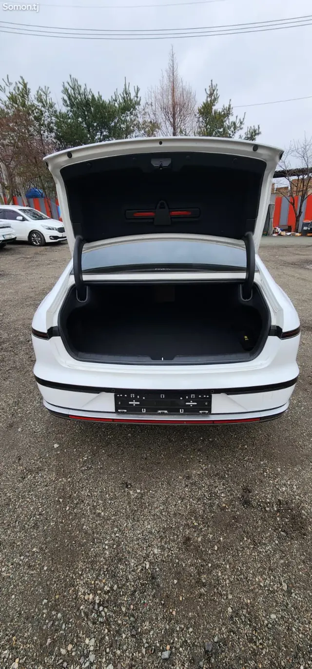 Hyundai Grandeur 2023 · 3.5 AT