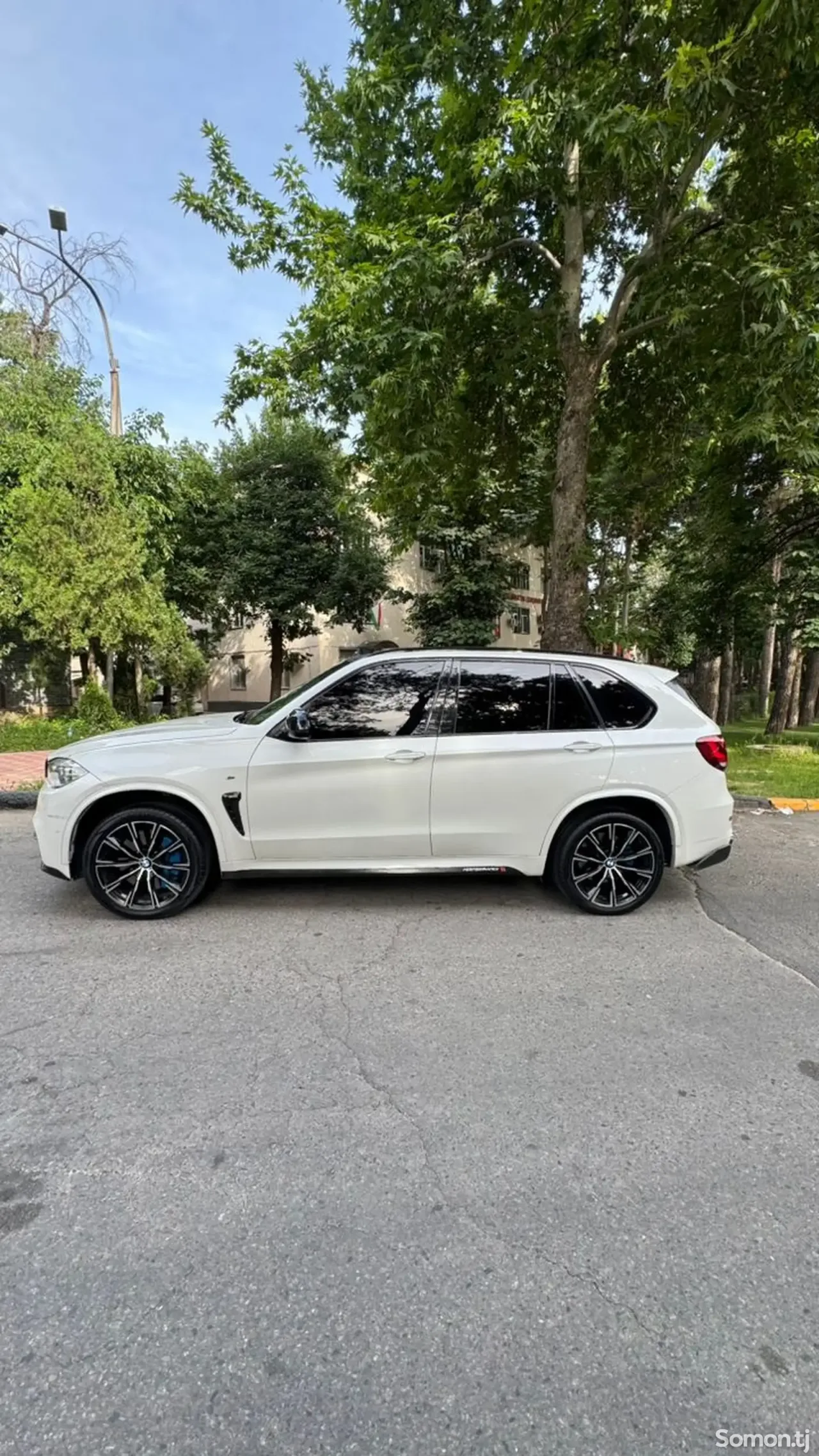 BMW X5 M 2015 · 5.0 AT