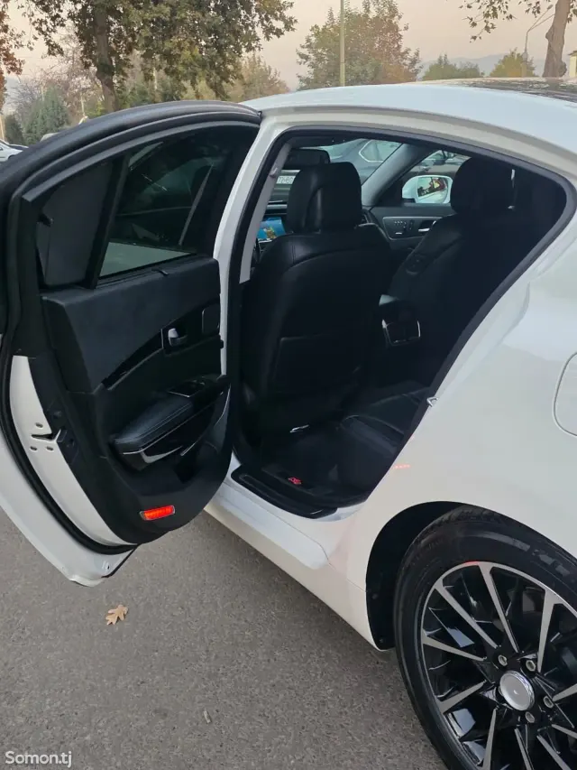 Kia K9 2014 · 3.3 AT