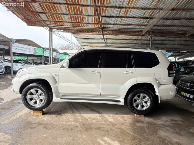 Toyota Land Cruiser Prado 2008 · 2.7 AT