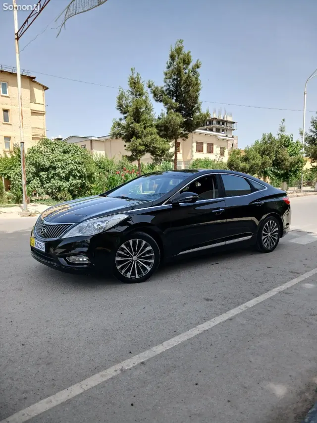 Hyundai Grandeur 2014 · 3.0 AT