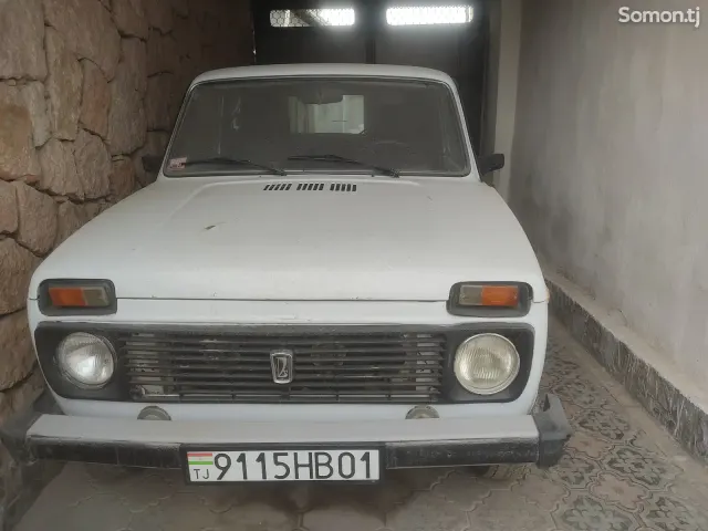 Lada (ВАЗ) Нива 2008 · 1.7 MT