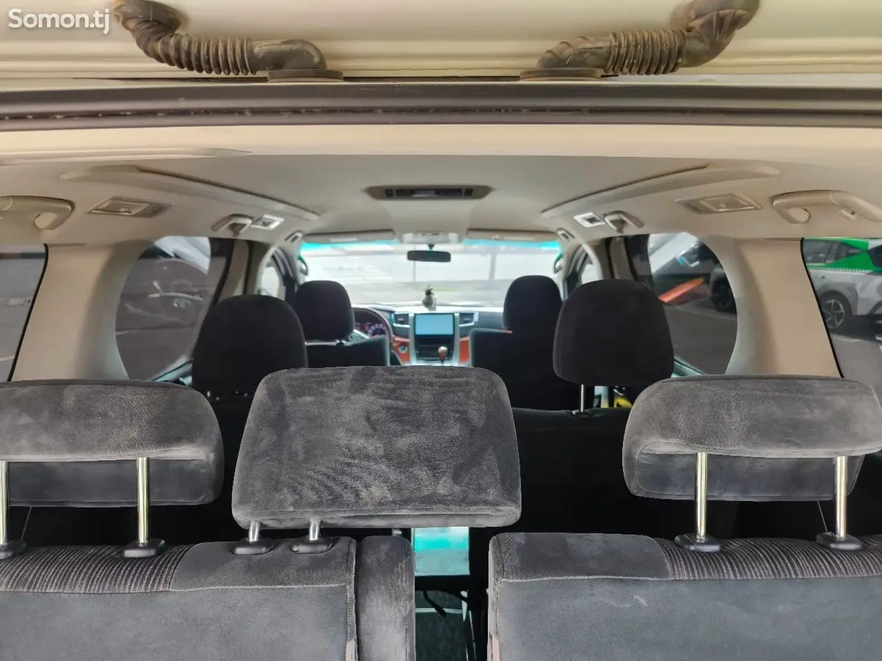 Toyota Vellfire 2010 · 2.4 AT