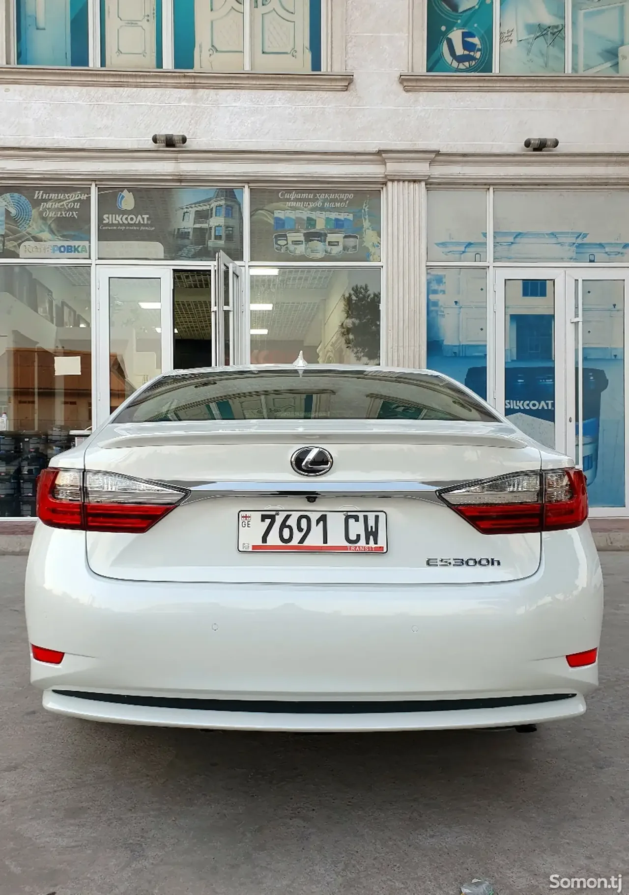 Lexus ES series 2016 · 2.5 AT