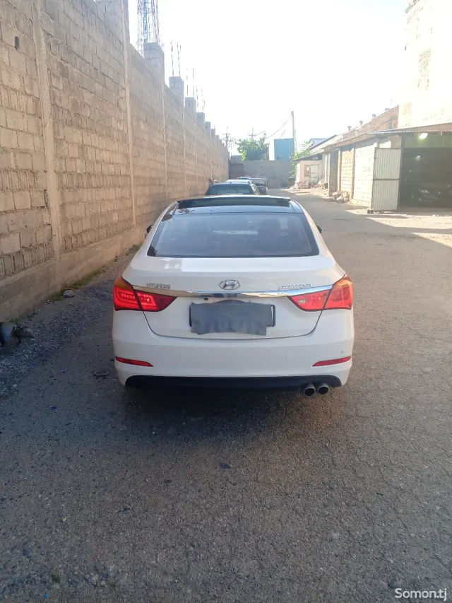 Hyundai Sonata 2016 · 2.0 AT