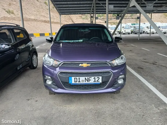 Chevrolet Spark 2015 · 0.8 AT