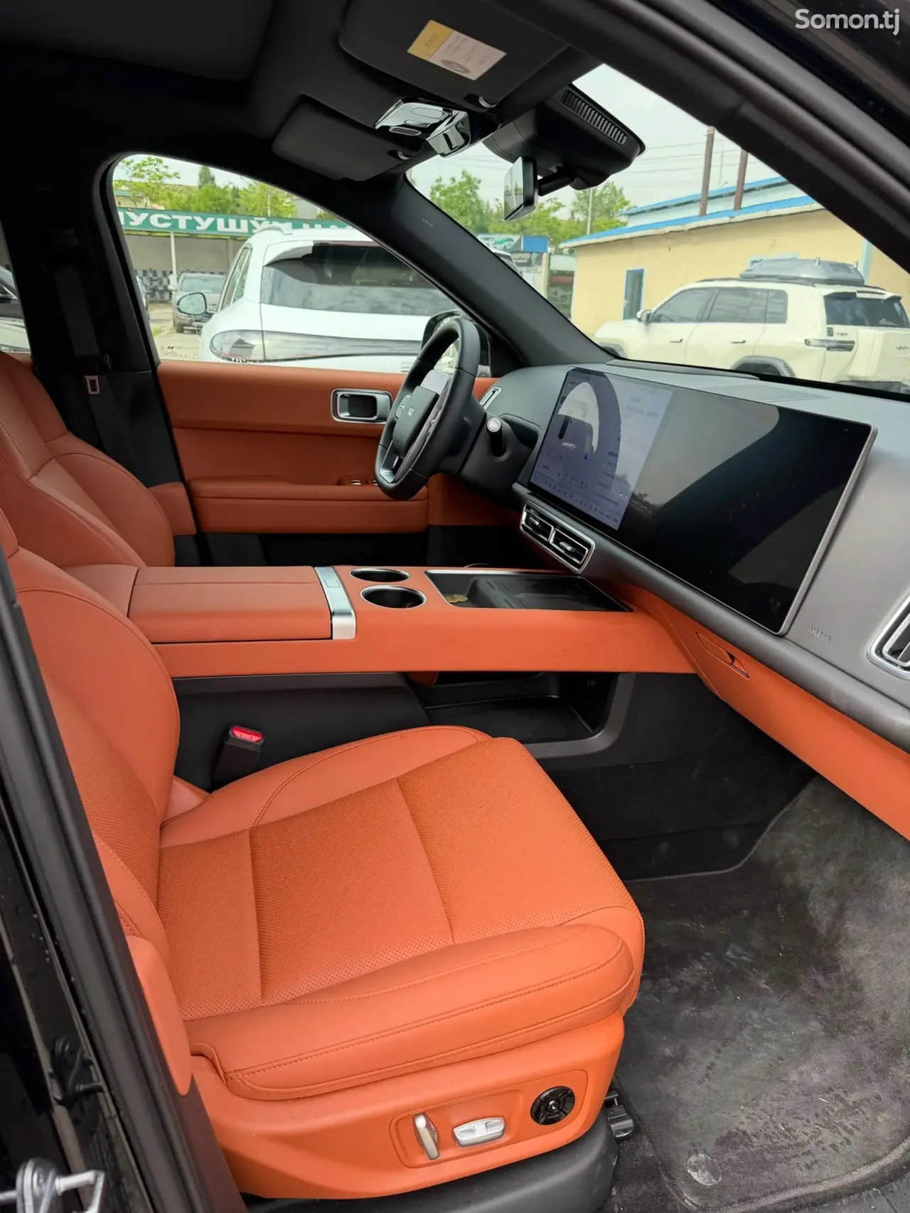 Li Auto (Lixiang) L6 2025 · AT