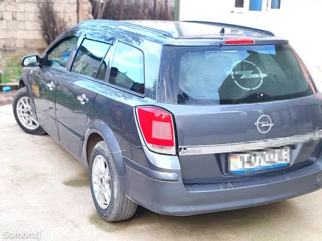 Opel Astra H 2006 · 1.8 MT