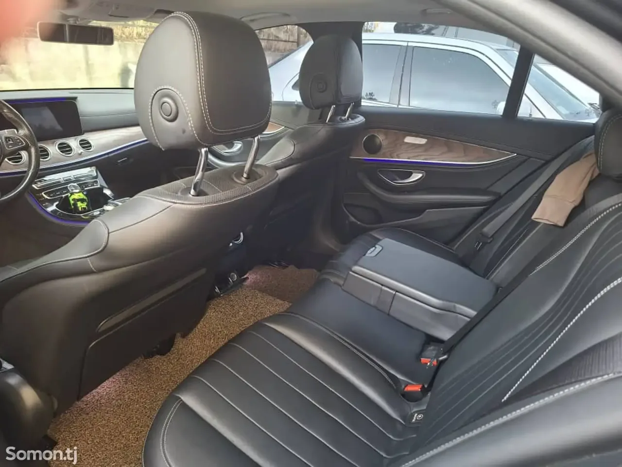 Mercedes-Benz E class 2016 · 3.0 AT