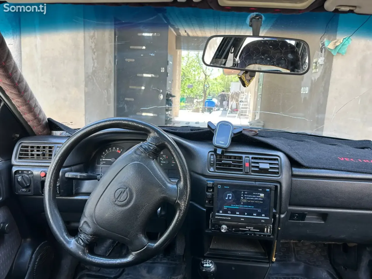 Opel Vectra A 1995 · 1.6 MT