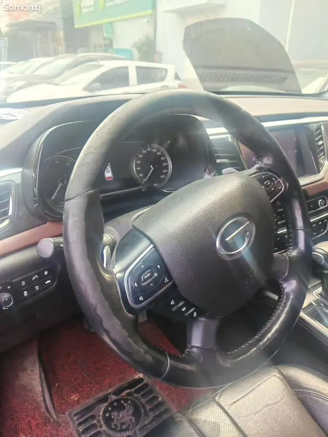 GAC Trumpchi GS8 2017 · 2.0 AT