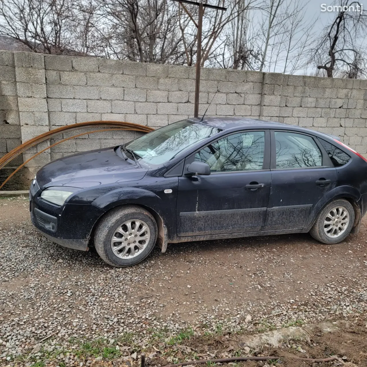 Ford Focus 2005 · 1.6 MT