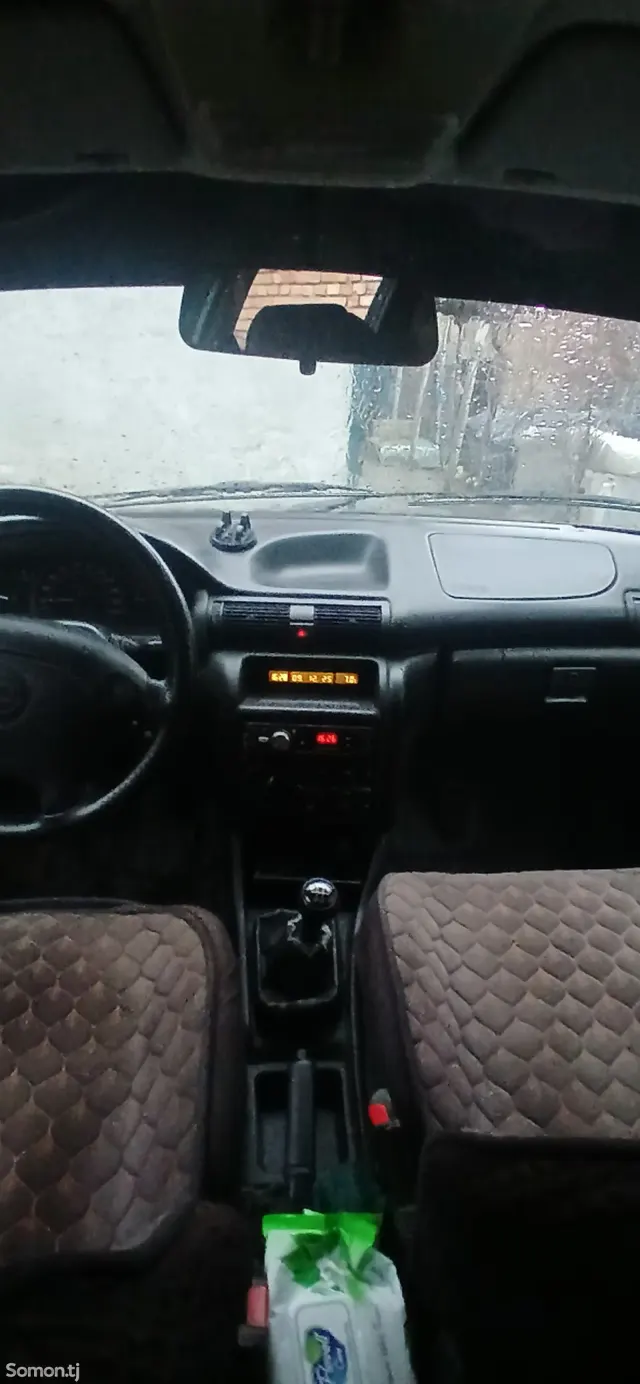 Opel Astra F 1995 · 1.6 MT