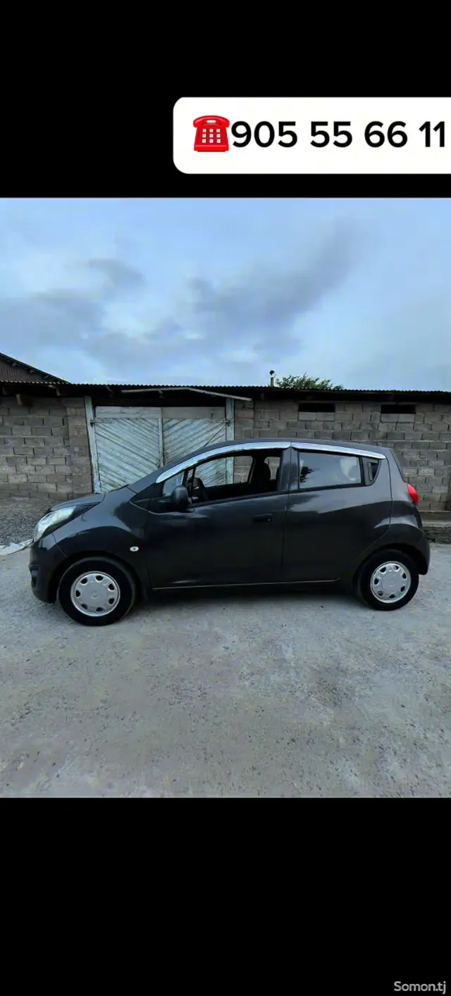 Chevrolet Spark 2014 · 1.0 MT