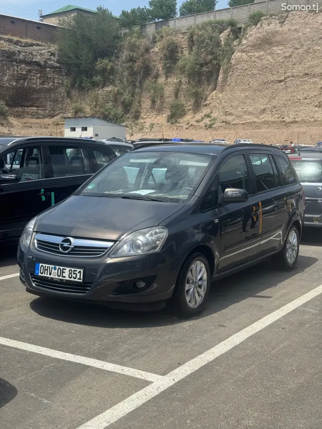 Opel Zafira 2014 · 1.8 MT