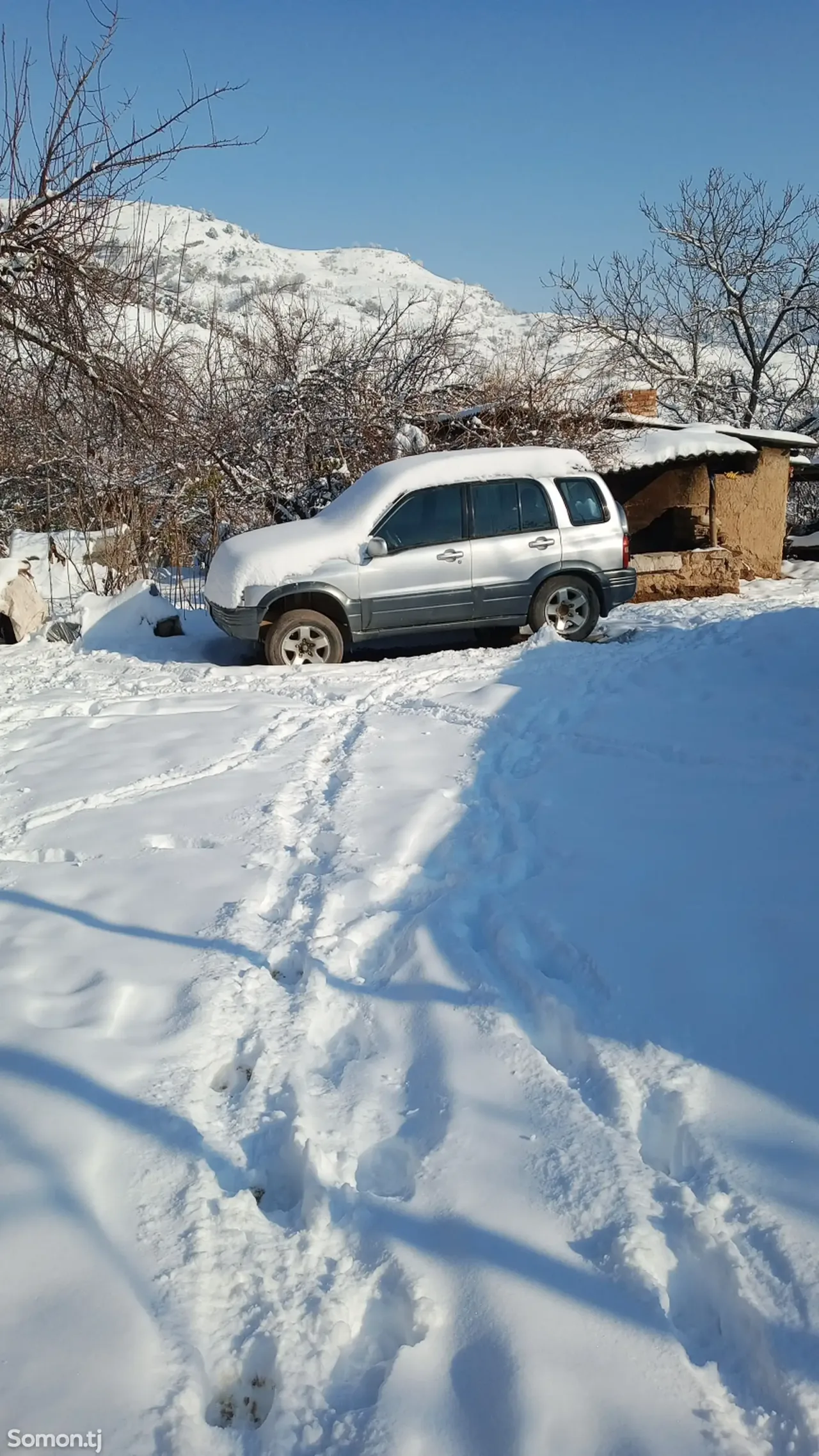 Suzuki Grand Vitara 1999 · 2.5 AT