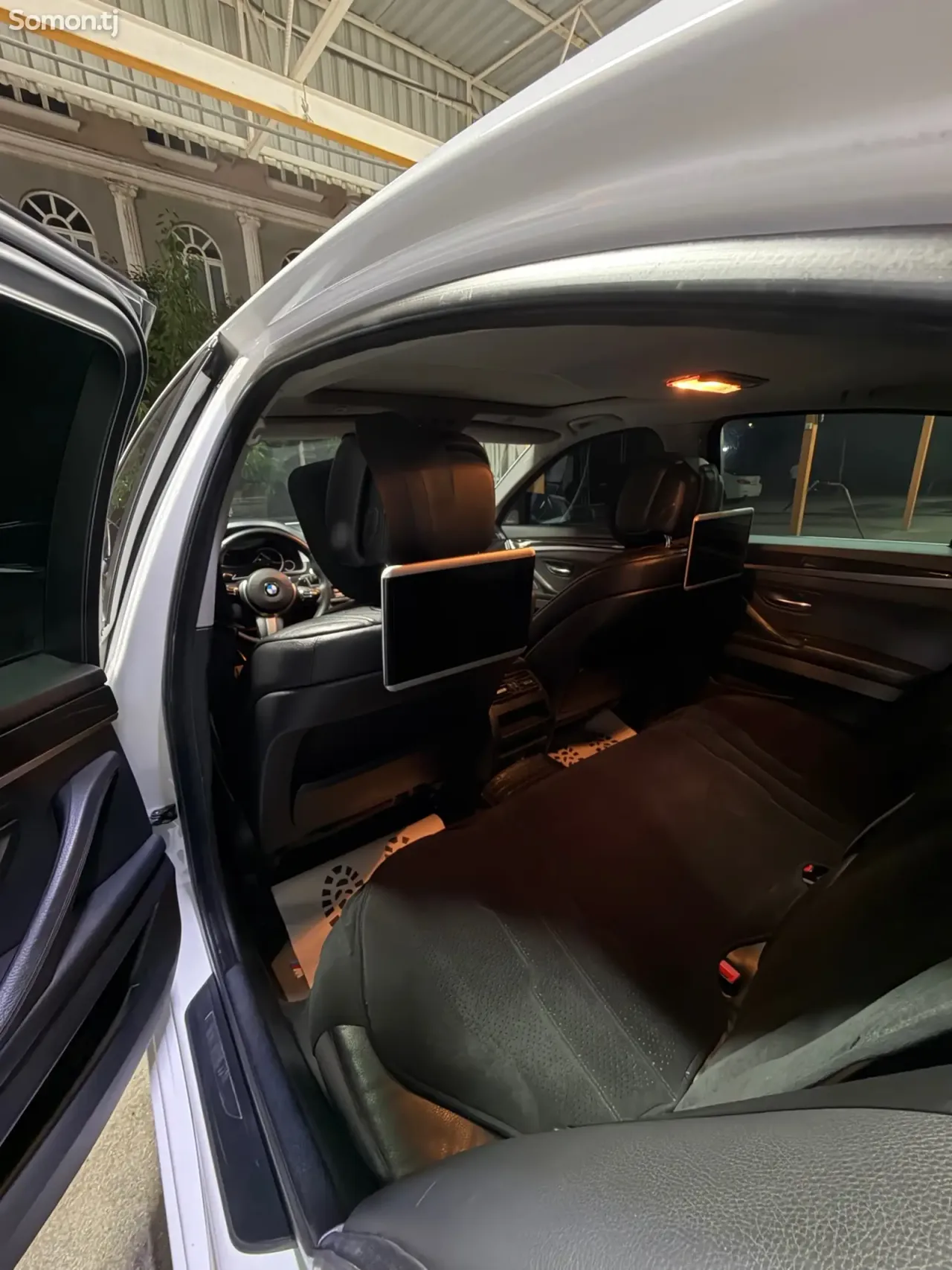 BMW 5 series 2013 · 2.0 AT