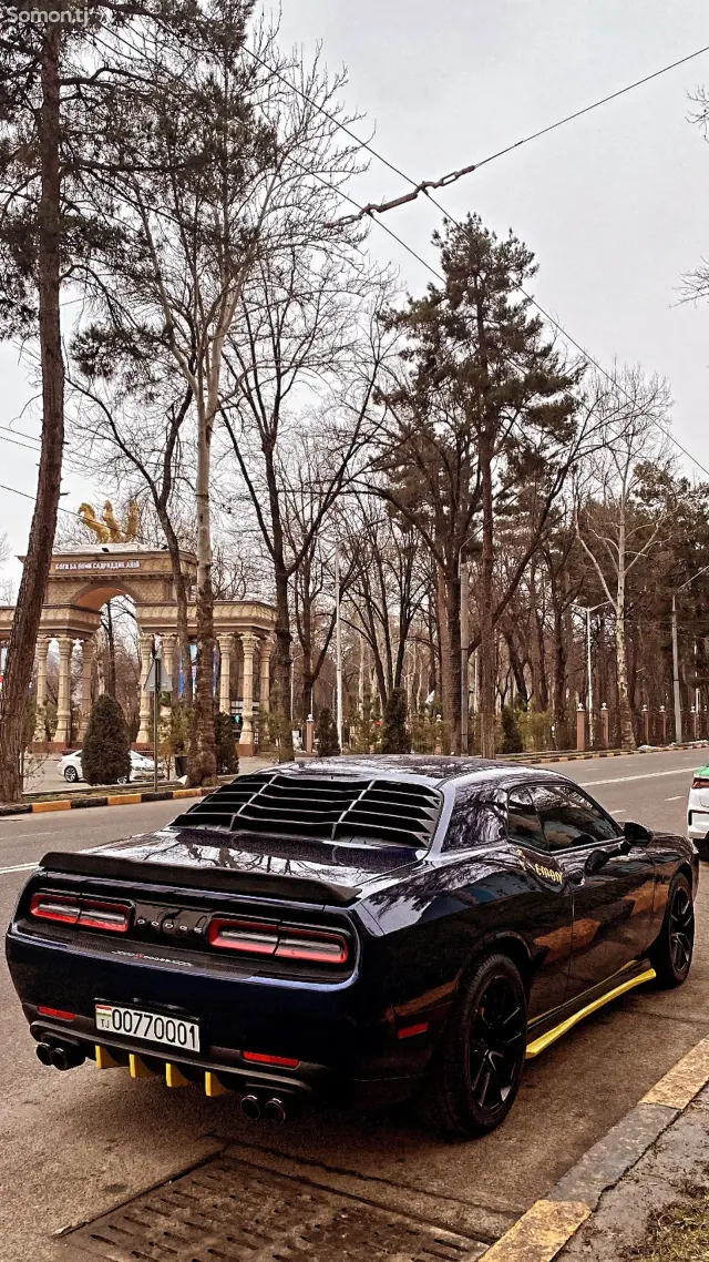 Dodge Challenger 2017 · 3.6 AT