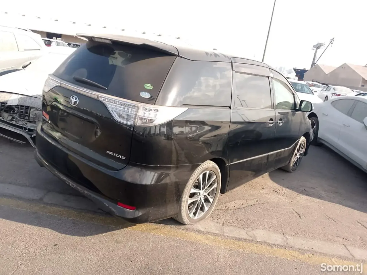 Toyota Estima 2014 · 2.4 AT