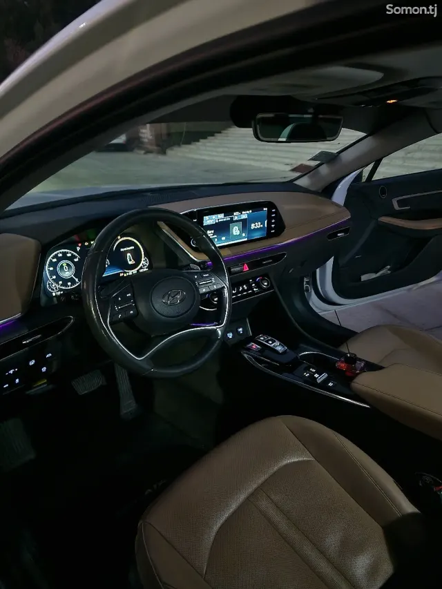 Hyundai Sonata 2021 · 2.0 AT