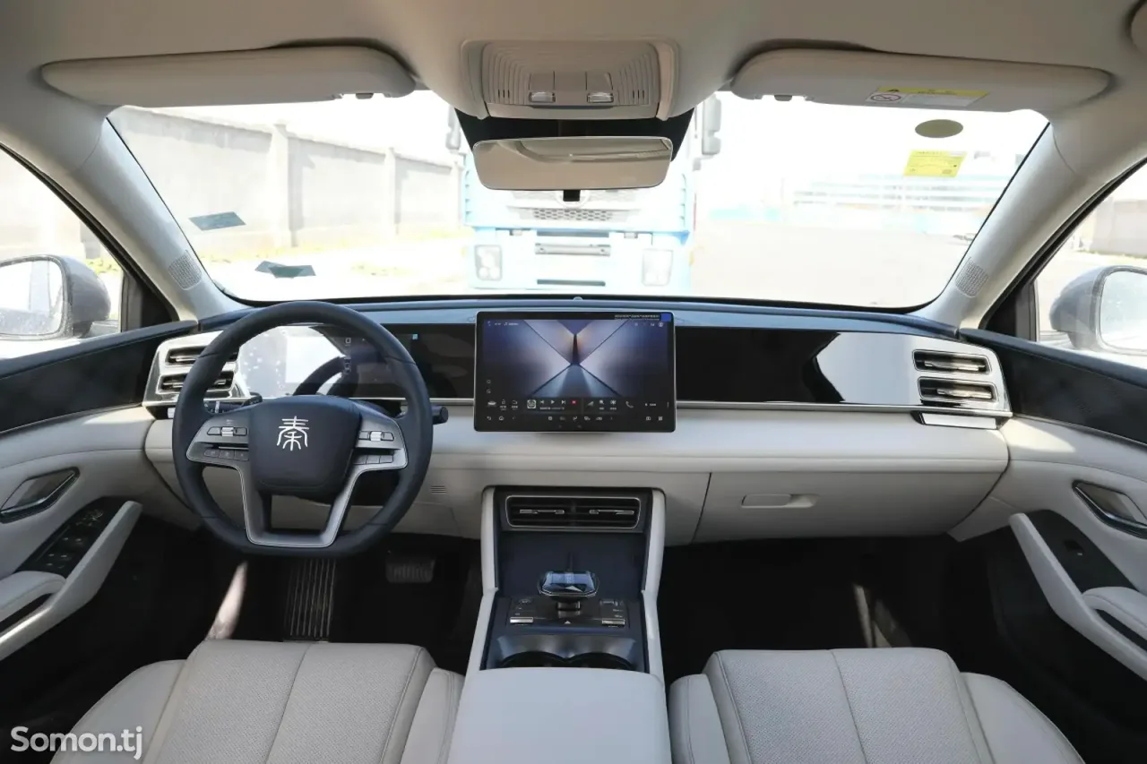 BYD Qin Plus 2025 · AT