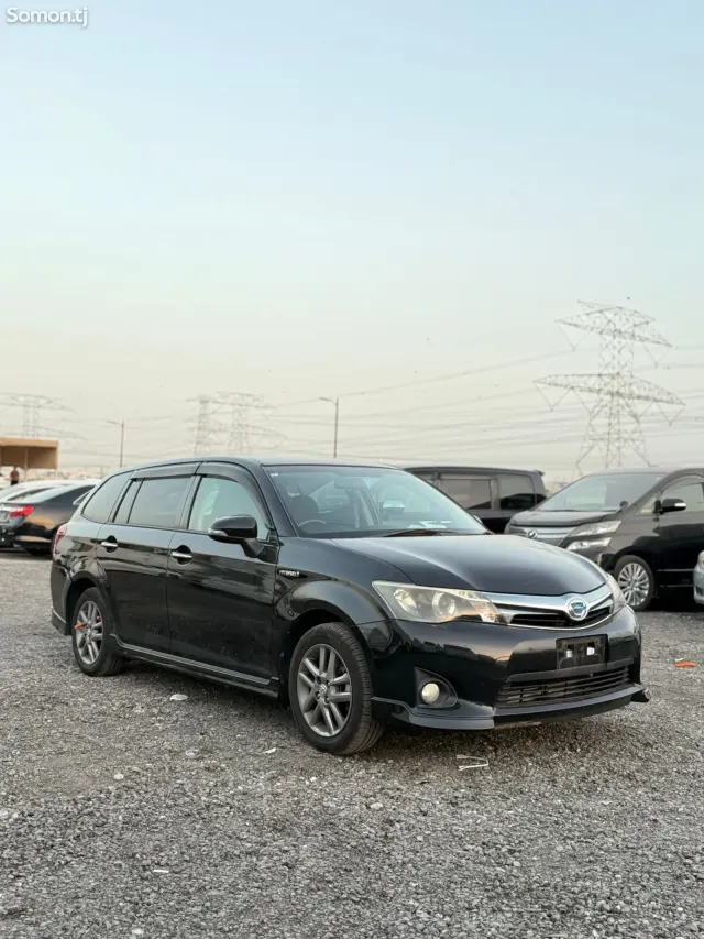 Toyota Fielder 2014 · 1.5 AT