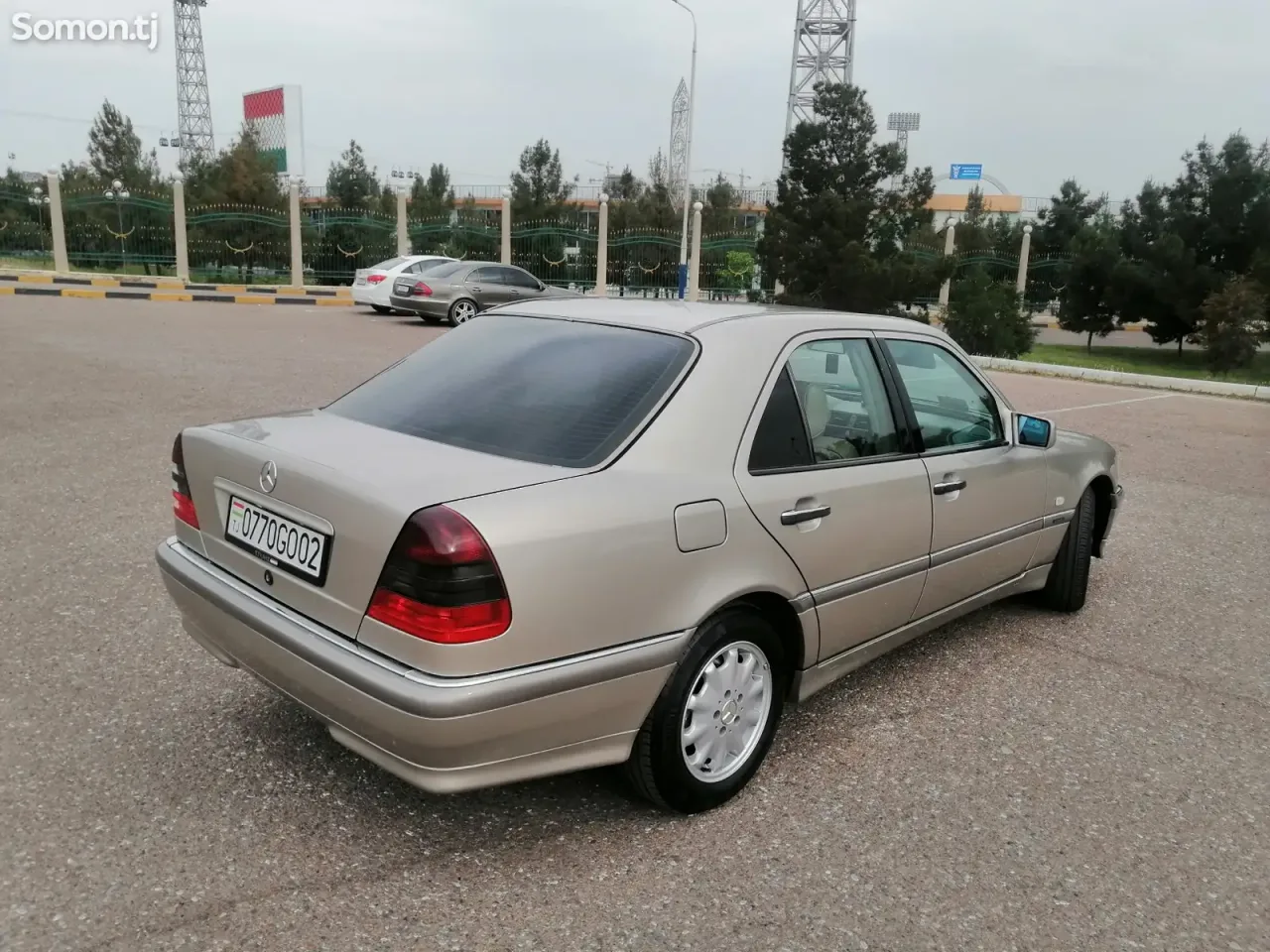 Mercedes-Benz C class 1999 · 2.4 AT